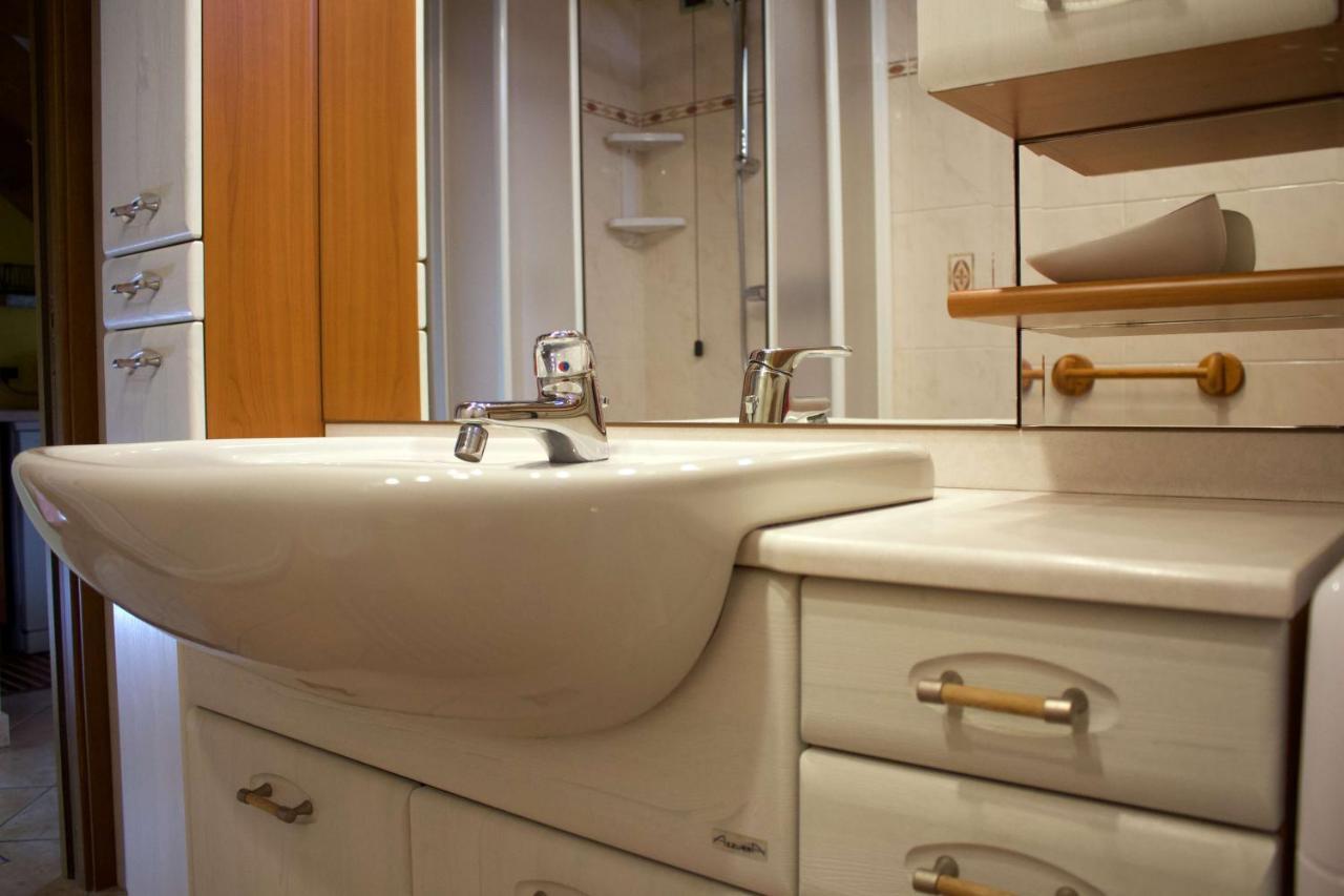 דרביו La Casa Sul Sasso In Town Serviced Accommodations מראה חיצוני תמונה